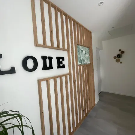Appart-hotel N 3 Avec Terrasse, Piscine, Petit-dejeuner Et Parking Prive * Chouzelot
